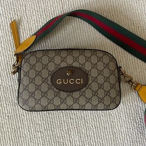 Gucci Neo Vintage GG Supreme Messenger Bag